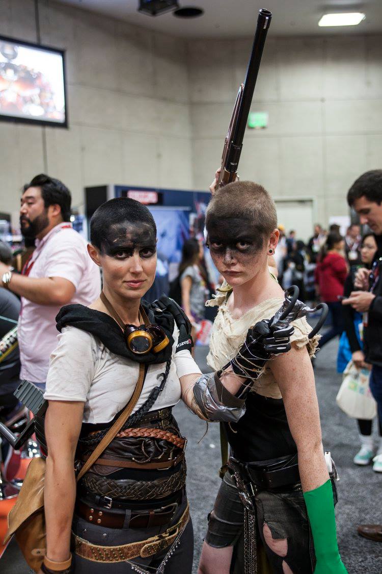 Looter Love: Past Pics of SDCC Looters and Fans! | The Daily Crate