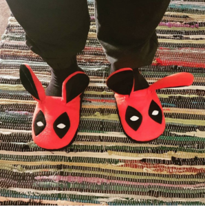 Marvel Deadpool Bunny Slippers XL Nouveau 