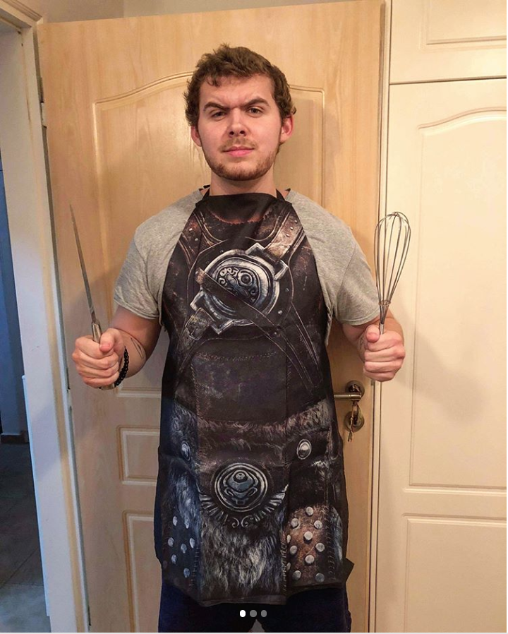 The Daily Crate | Looter Love: Loot Gaming Skyrim Apron