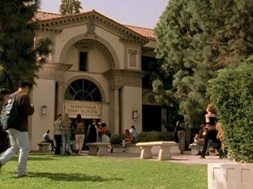 The Daily Crate | QUIZ: Which Fictional School Should You Go To?