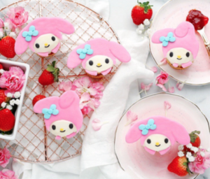 The Daily Crate | HELLO KITTY: I Make My Melody Cupcakes! (kind of)