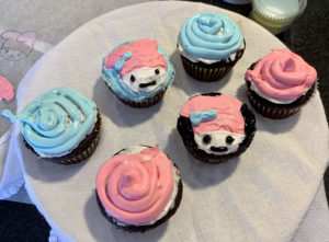 The Daily Crate | HELLO KITTY: I Make My Melody Cupcakes! (kind of)